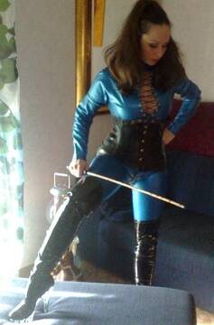 Foto pública de DeaSuprema